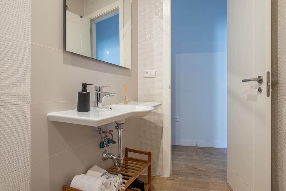 Puerta Real Centro Apartment Гранада Екстер'єр фото