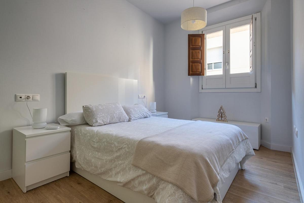 Puerta Real Centro Apartment Гранада Екстер'єр фото